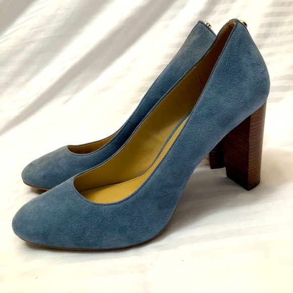 Michael Kors Susan Flex Chambray Blue 4" Heels Pumps Size 8 NWT - Picture 1 of 16